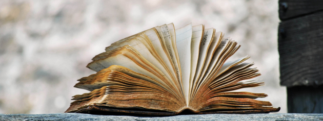Expressive storytelling: Narrative storytelling starts from stories